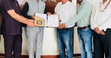 ISIEINDIA and KIET Group of Institutions officials signing MoU to launch Electric Vehicle Specialization Program for B.Tech students, promoting EV education and skill development in engineering colleges.