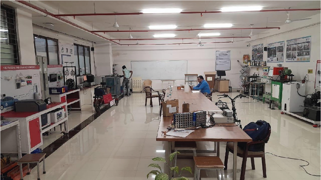 AI Integrated EV Lab